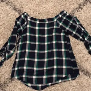 Vici off the shoulder plaid top. Size small